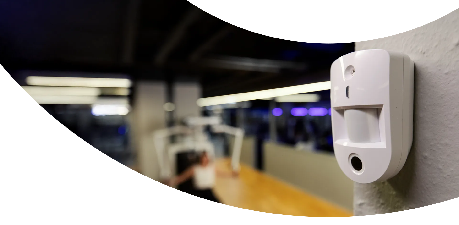 Dispositif de détection d'intrusion dans une salle de fitness